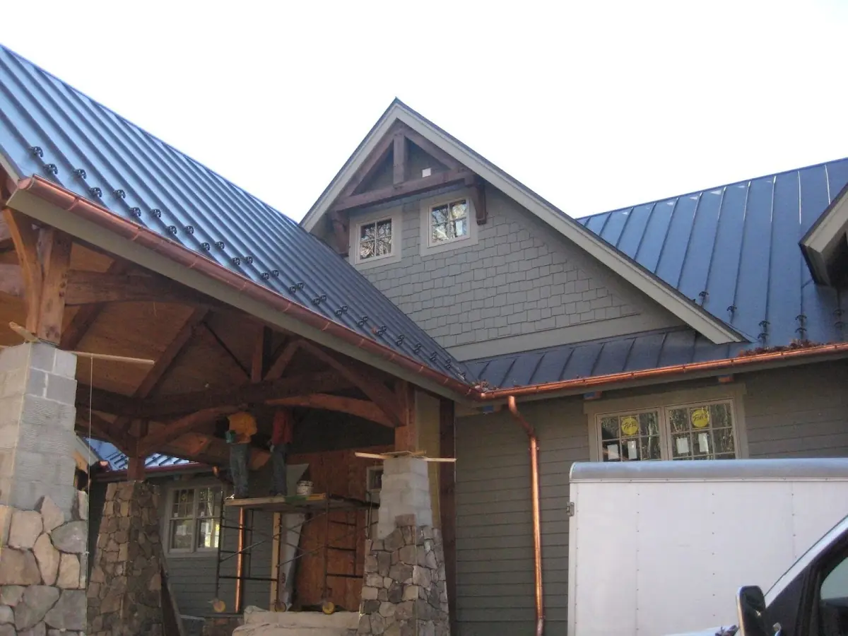 Craftsman Roofing team delivering quality roofing work in Skinnerville